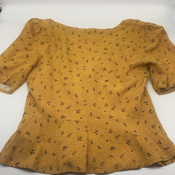 Urban Outfitters - Yellow Floral Puff Sleeve Button Up Top Size Small - Picture 9 of 9